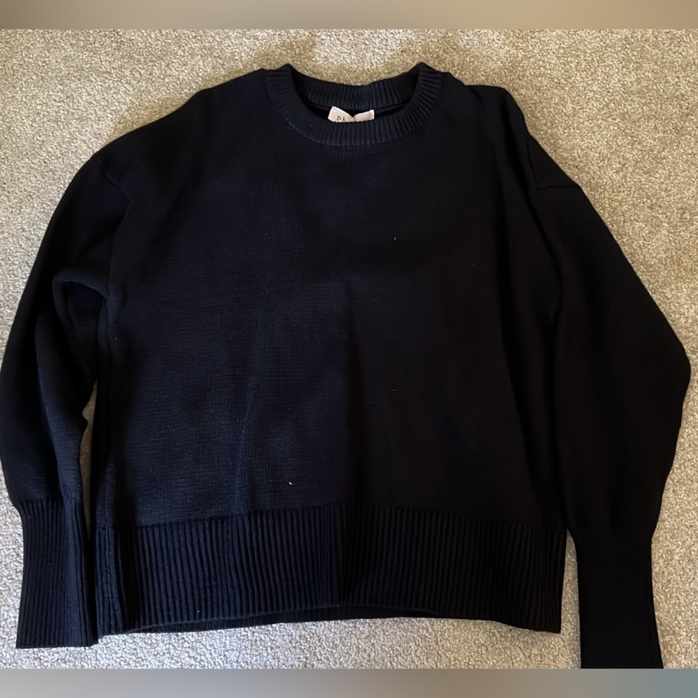 Black sweatshirt NWT